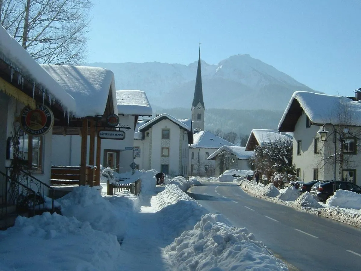Gasthof Gästehaus Alpin Bergen